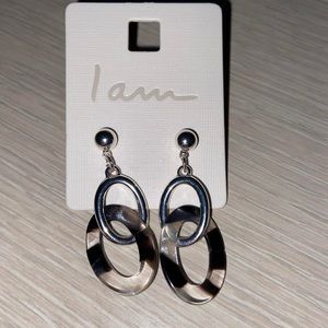 🌻 3 for $15! 🌻 I Am Brand Black and Silver Dangly Drop Earrings